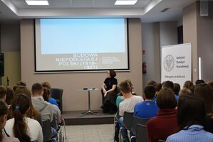 Uczniowie na wykładzie w Centrum Edukacyjnym IPN w Kielcach