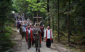 Otwarcie Leśnej Drogi Krzyżowej, Suchedniów (woj. świętokrzyskie)