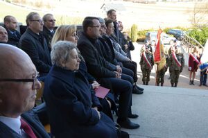 Uroczystość odsłonięcia tablicy pamięci działaczy Młodzieży Armii Krajowej w Skale