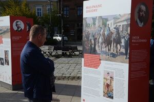 Wystawa IPN „Polski gen wolności” na Rynku w Myślenicach