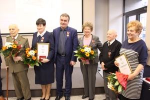 Laureaci nagrody „Świadek Historii” w 2016 roku.