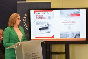 Przekazanie dokumentów 116 pp AK do Archiwum IPN w Krakowie. Fot. Żaneta Wierzgacz (IPN)