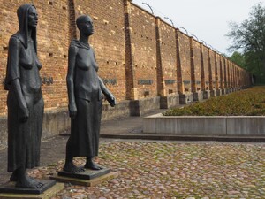 Wyprawa do Niemiec na uroczystości 79. rocznicy oswobodzenia KL Ravensbrück. Fot. Roksana Szczypta-Szczęch (IPN Kraków)