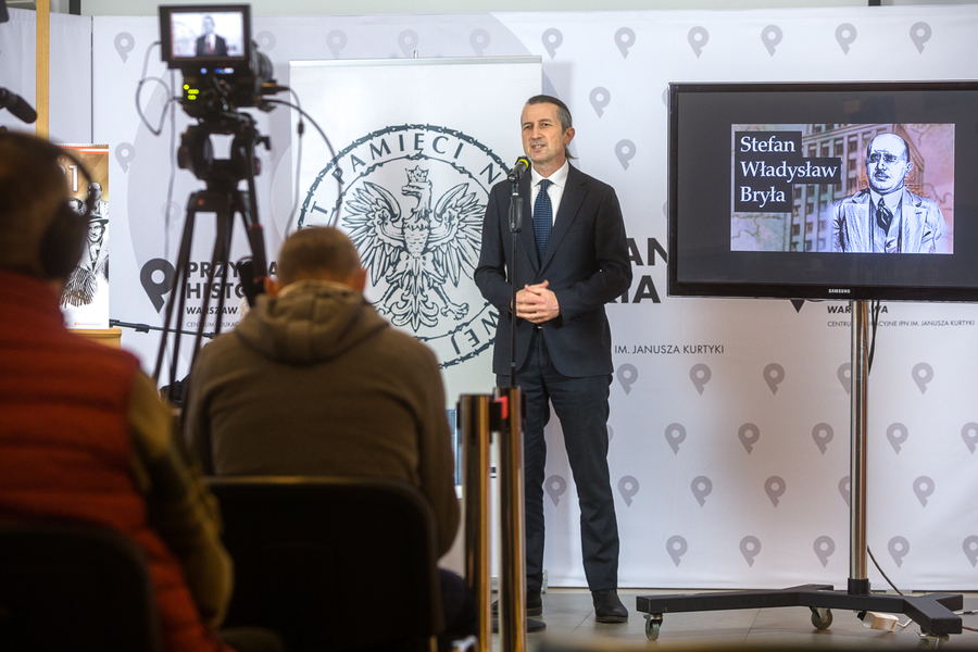 Konferencja prasowa o wkładzie polskich uczonych w rozwój cywilizacji. Na zdj. Sławomir Bardski (Biuro Prezesa i Komunikacji Społecznej) – 4 lutego 2021. Fot. Sławek Kasper (IPN)