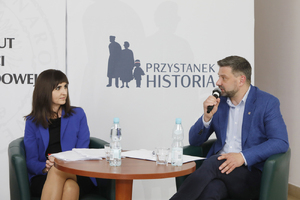 Dyskusja „Święta oficjalne i święta zakazane w Polsce »ludowej«” – 6 maja 2021. Fot. Piotr Życieński (IPN)