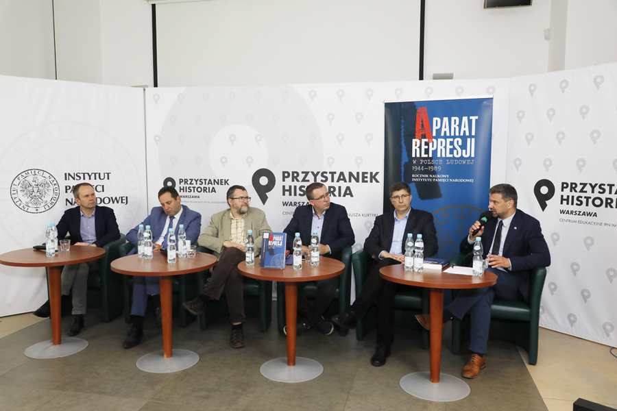 Dyskusja o nowym numerze pisma naukowego IPN „Aparat Represji w Polsce Ludowej 1944–1989” – 30 czerwca 2021. Fot. Piotr Życieński (IPN)