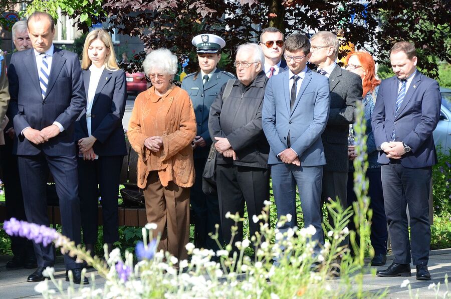 Uroczystość na pl. Axentowicza w Krakowie. Fot. Janusz Ślęzak (IPN)
