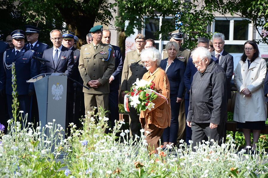 Uroczystość na pl. Axentowicza w Krakowie. Fot. Janusz Ślęzak (IPN)