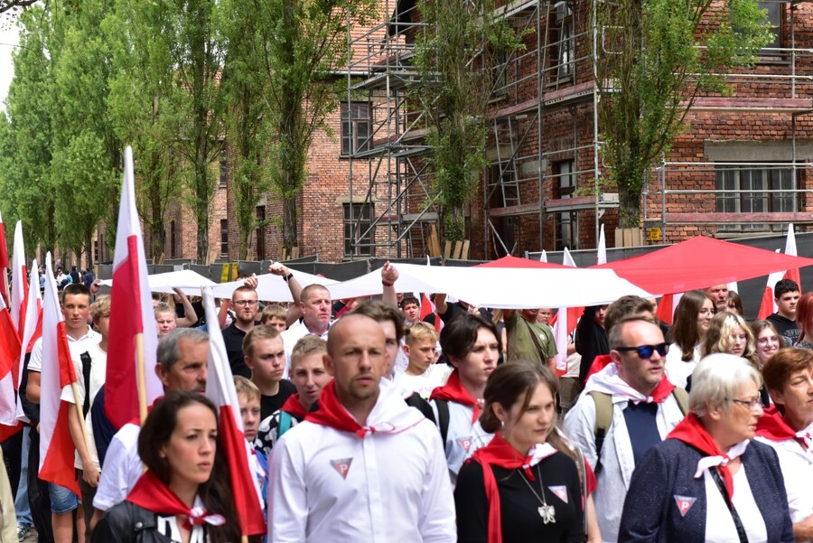 Uroczystości w Oświęcimiu. Fot. Żaneta Wierzgacz (IPN)
