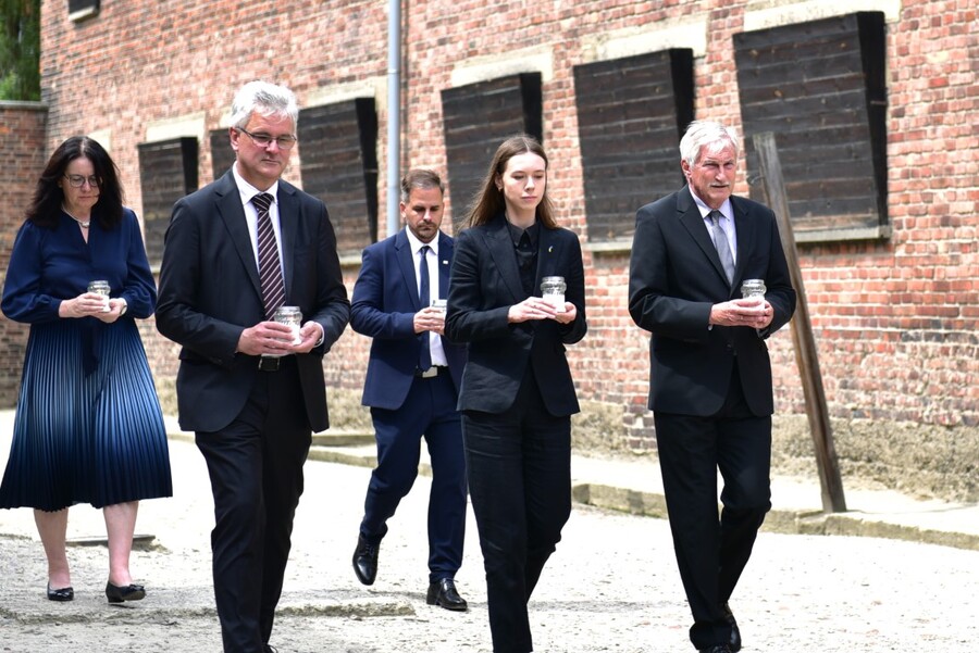 Uroczystości w Oświęcimiu. Fot. Żaneta Wierzgacz (IPN)