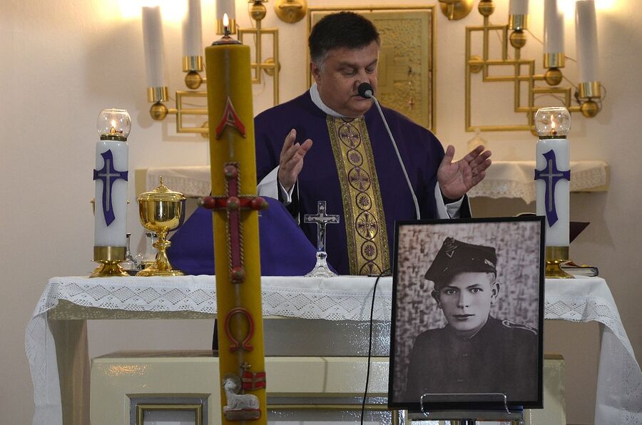 Wadowice. Uroczystości pogrzebowe Mariana Misiaka, Żołnierza Wyklętego. Fot. Janusz Ślęzak (IPN)