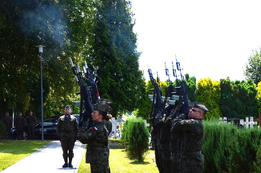 Wadowice. Uroczystości pogrzebowe Mariana Misiaka, Żołnierza Wyklętego. Fot. Janusz Ślęzak (IPN)