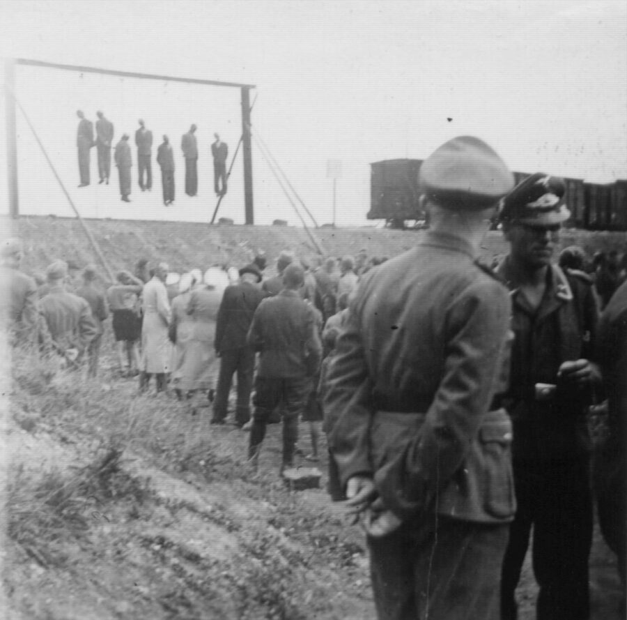Pierwsza publiczna egzekucja przeprowadzona przez Niemców w Krakowie 26 czerwca 1942 r. Źródło: Archiwum IPN