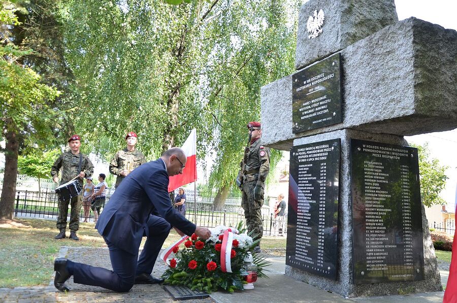 Liszki. Uroczystości w Dniu Walki i Męczeństwa Wsi Polskiej. Fot. Janusz Ślęzak (IPN)