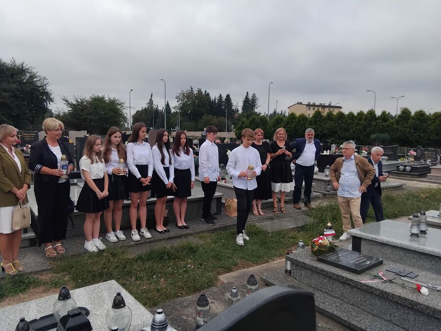 Znicz na grobie Stefana Gajdy