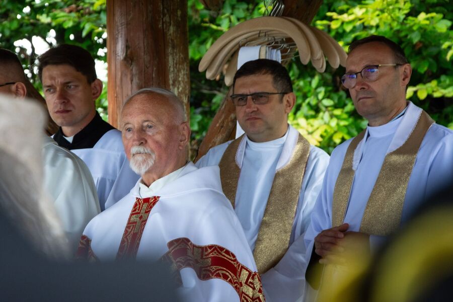 Uroczystość w hołdzie ks. Gurgaczowi i żołnierzom PPAN. Fot. Agnieszka Masłowska (IPN)