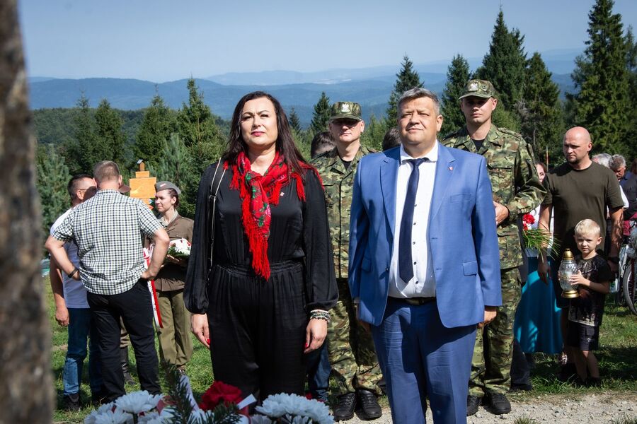 Uroczystość w hołdzie ks. Gurgaczowi i żołnierzom PPAN. Fot. Agnieszka Masłowska (IPN)