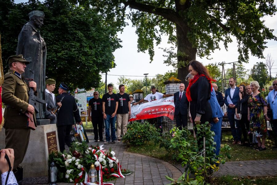 Uroczystość w hołdzie ks. Gurgaczowi i żołnierzom PPAN. Fot. Agnieszka Masłowska (IPN)