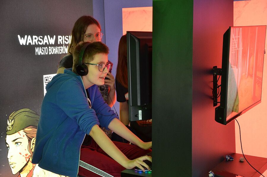 Mobilny Przystanek Historia Przyszłości w Myślenicach. Fot. Janusz Ślęzak (IPN)