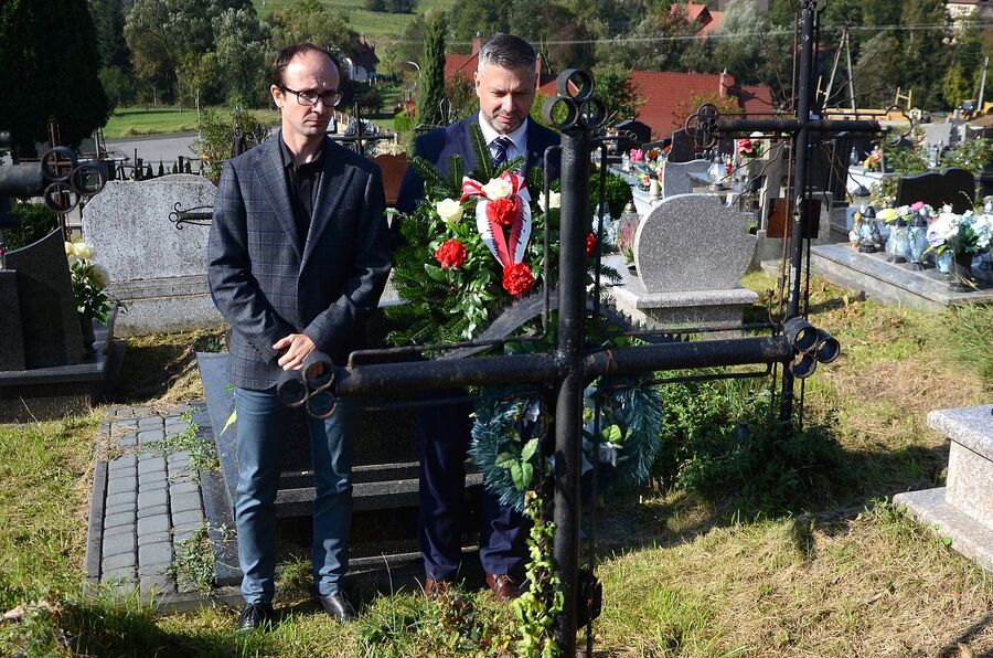 80. rocznica niemieckiej pacyfikacji Wiśniowej i okolicznych miejscowości. Fot. Janusz Ślęzak (IPN)