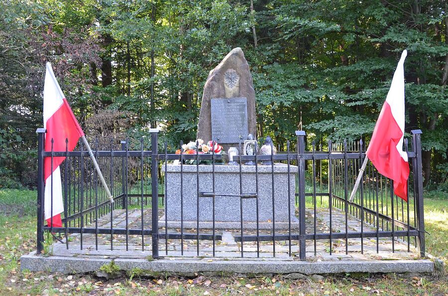 80. rocznica niemieckiej pacyfikacji Wiśniowej i okolicznych miejscowości. Fot. Janusz Ślęzak (IPN)