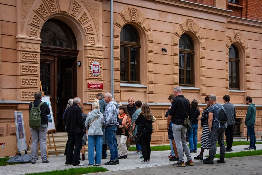 Zwiedzanie nowej siedziby Oddziału IPN w Krakowie. Fot. Agnieszka Masłowska (IPN)