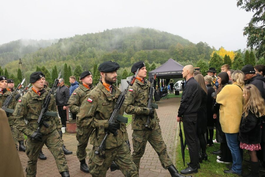 Pogrzeb kpt. Jana Brzeskiego w Rytrze