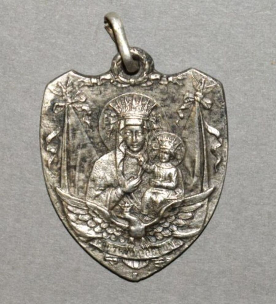 Ryngraf odnaleziony przy szczątkach Edwarda Szwejkowskiego „Łotra”. Fot. Agnieszka Żydzik-Białek