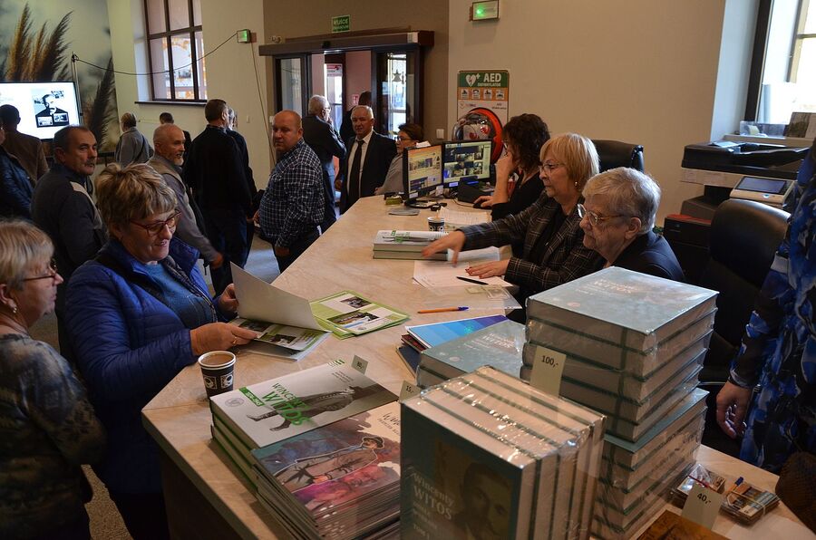 Zaduszki Witosowe w Wierzchosławicach. Fot. Janusz Ślęzak (IPN)