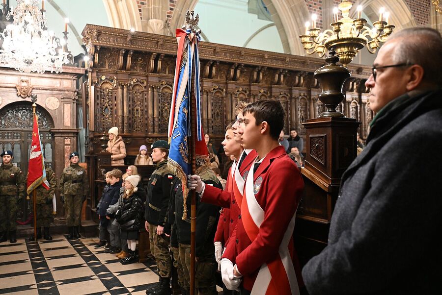 Uroczystości poświęcone marszałkom Piłsudskiemu i Rydzowi-Śmigłemu. Fot. Janusz Ślęzak (IPN)