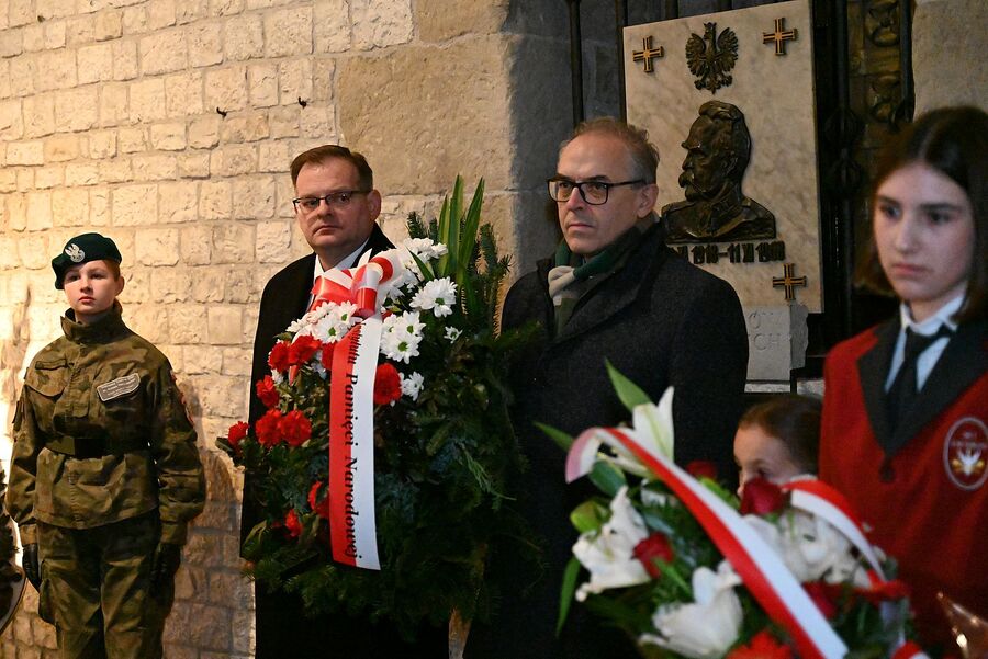 Uroczystości poświęcone marszałkom Piłsudskiemu i Rydzowi-Śmigłemu. Fot. Janusz Ślęzak (IPN)