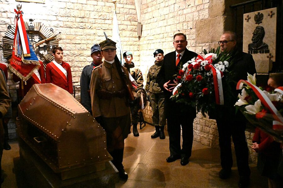 Uroczystości poświęcone marszałkom Piłsudskiemu i Rydzowi-Śmigłemu. Fot. Janusz Ślęzak (IPN)