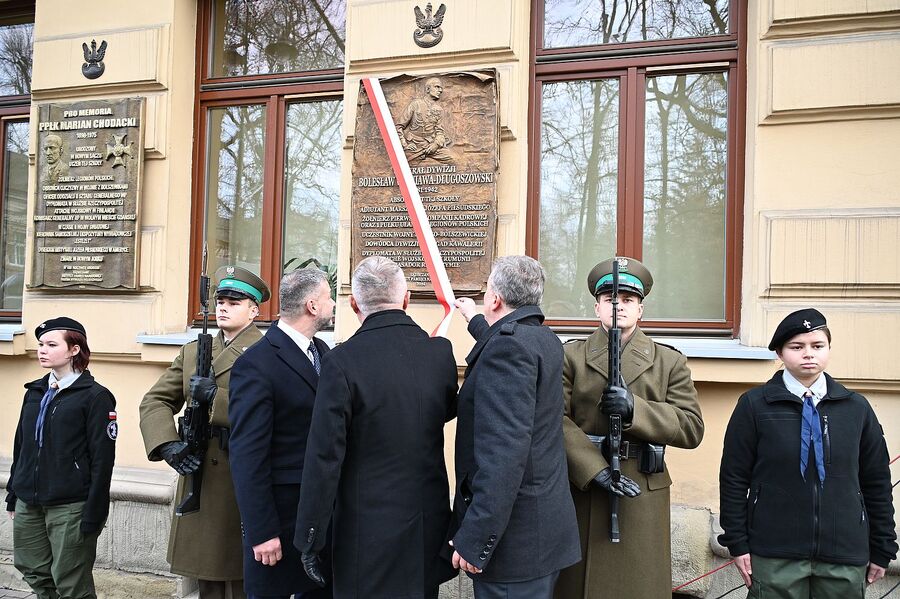 W Nowym Sączu odsłonięto tablicę gen. Wieniawy-Długoszowskiego. Fot. Janusz Ślęzak (IPN)