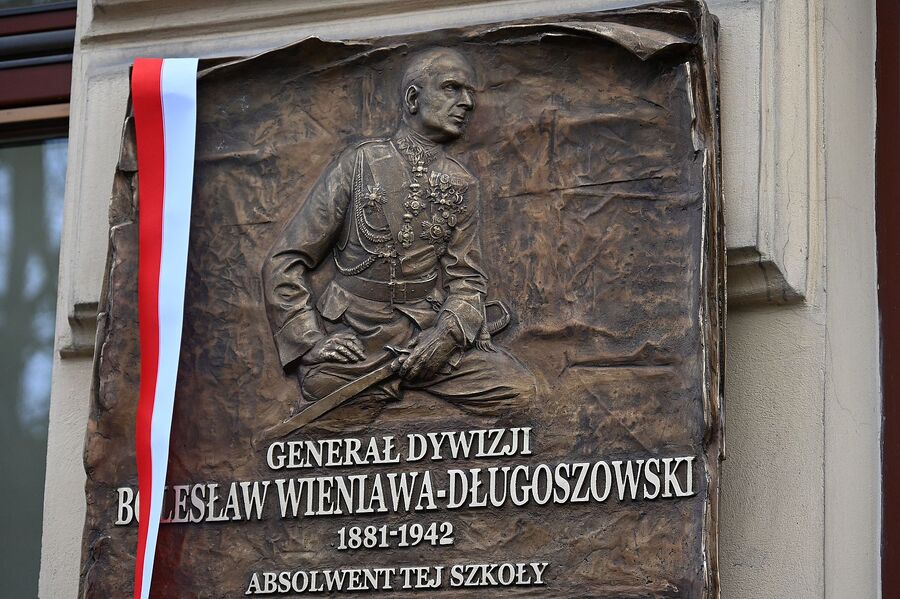 W Nowym Sączu odsłonięto tablicę gen. Wieniawy-Długoszowskiego. Fot. Janusz Ślęzak (IPN)