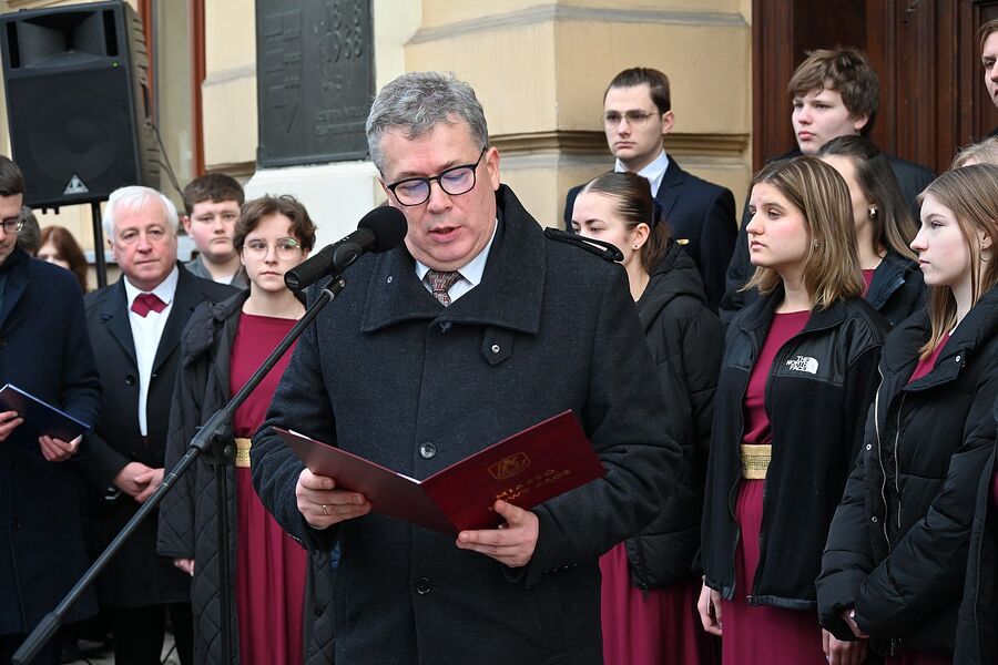 W Nowym Sączu odsłonięto tablicę gen. Wieniawy-Długoszowskiego. Fot. Janusz Ślęzak (IPN)