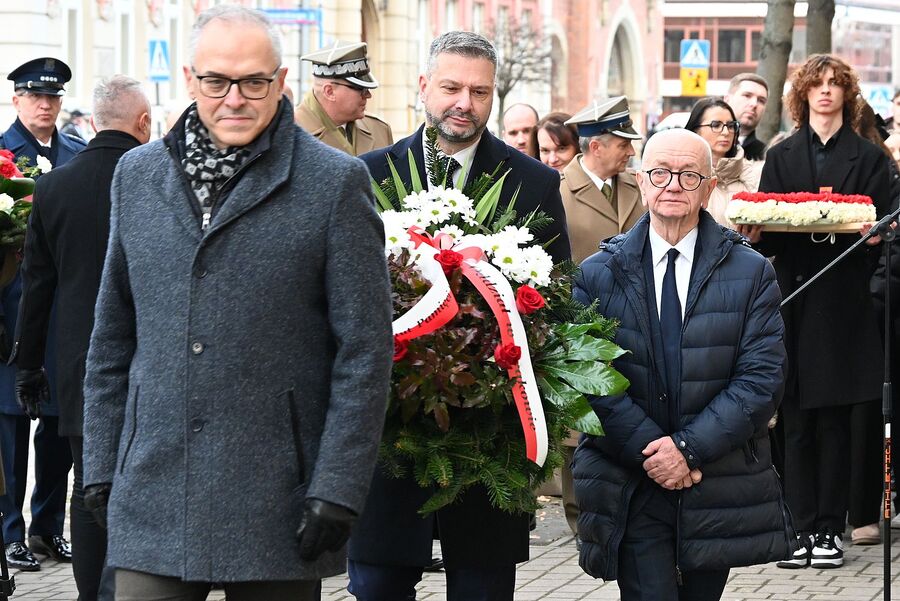 W Nowym Sączu odsłonięto tablicę gen. Wieniawy-Długoszowskiego. Fot. Janusz Ślęzak (IPN)