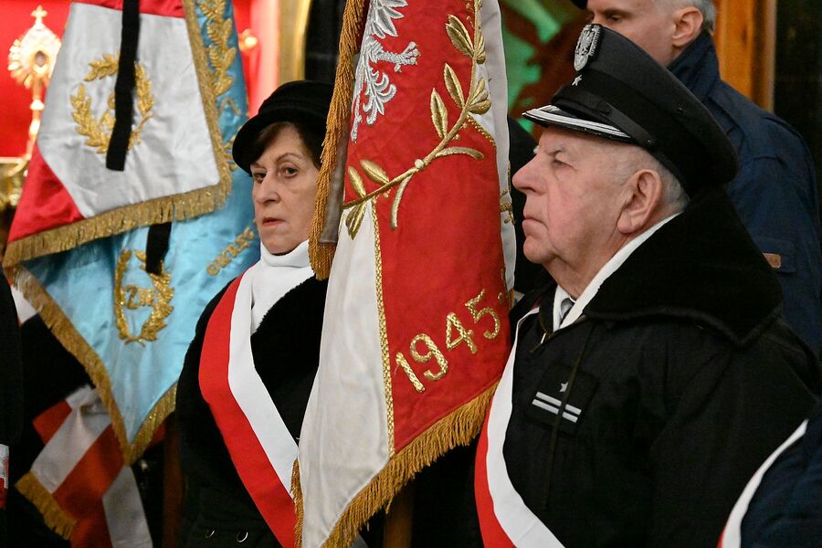 Uroczystości pogrzebowe kpt. Wacława Szaconia „Czarnego”. Fot. Janusz Ślęzak (IPN)