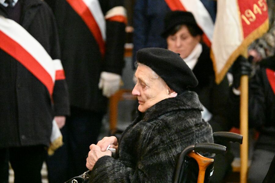 Uroczystości pogrzebowe kpt. Wacława Szaconia „Czarnego”. Fot. Janusz Ślęzak (IPN)