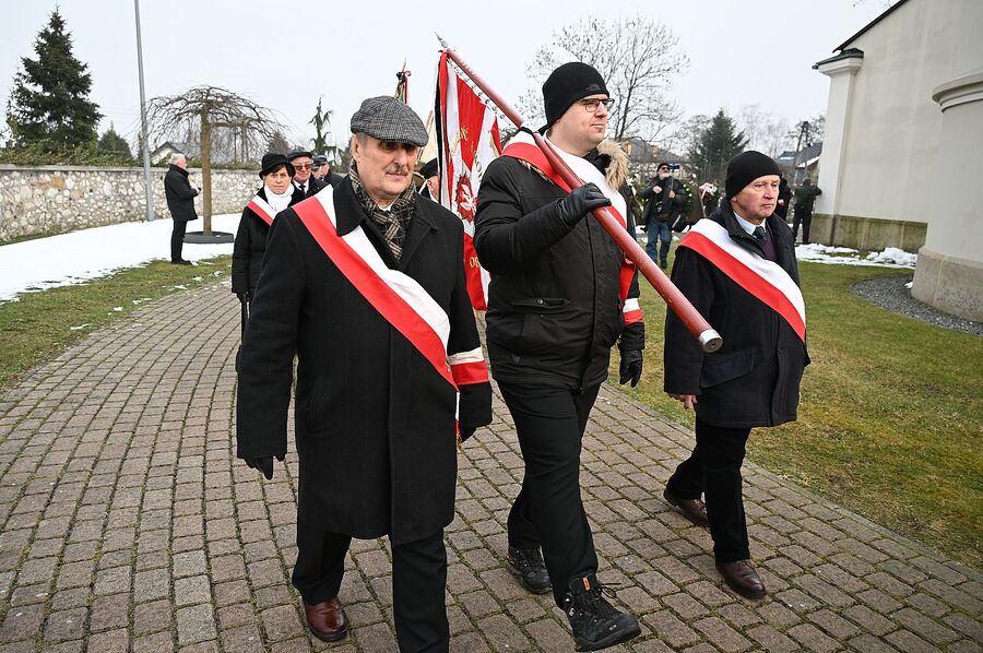 Uroczystości pogrzebowe kpt. Wacława Szaconia „Czarnego”. Fot. Janusz Ślęzak (IPN)