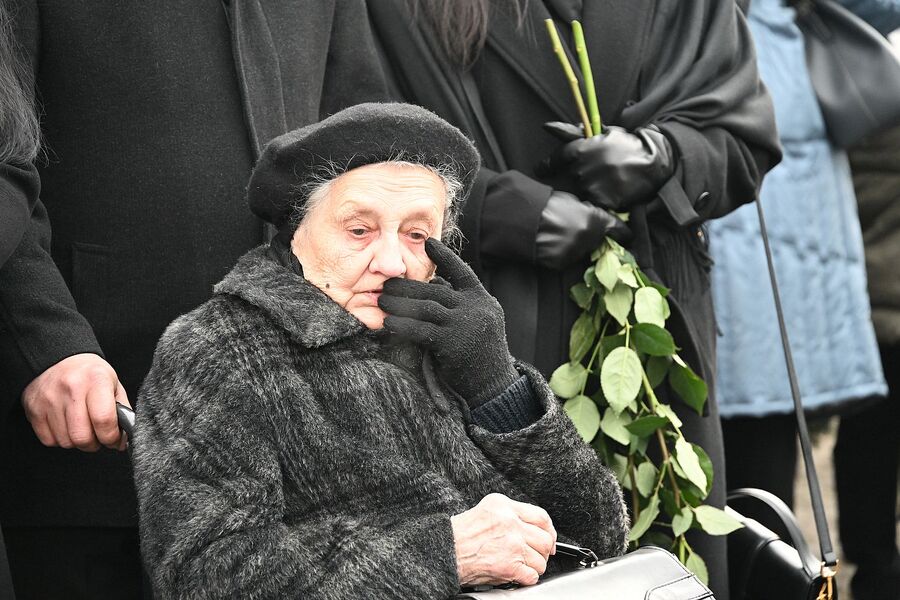 Uroczystości pogrzebowe kpt. Wacława Szaconia „Czarnego”. Fot. Janusz Ślęzak (IPN)