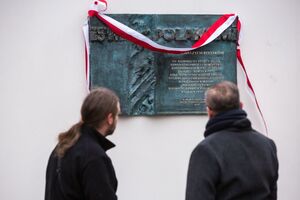 Odsłonięcie tablicy upamiętniającej ofiary operacji polskiej NKWD – Kraków, 8 stycznia 2018. Fot. Sławomir Kasper #4