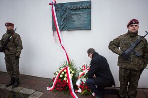 Odsłonięcie tablicy upamiętniającej ofiary operacji polskiej NKWD – Kraków, 8 stycznia 2018. Fot. Sławomir Kasper