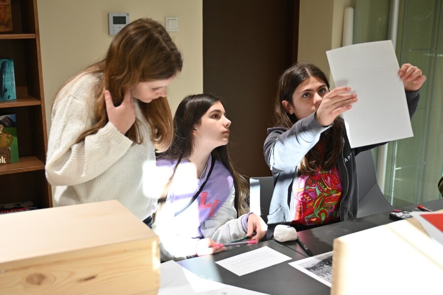 Warsztaty w ramach projektu edukacyjnego „Silni Polską”. Fot. Żaneta Wierzgacz (IPN)