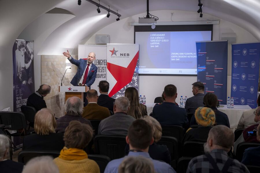 Dyskusja w siedzibie NEB w Budapeszcie. Fot. NEB