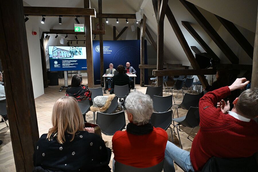 Archiwalna środa w krakowskim oddziale IPN. Prelekcja Alberta Chudzio. Fot. Janusz Ślęzak (IPN)