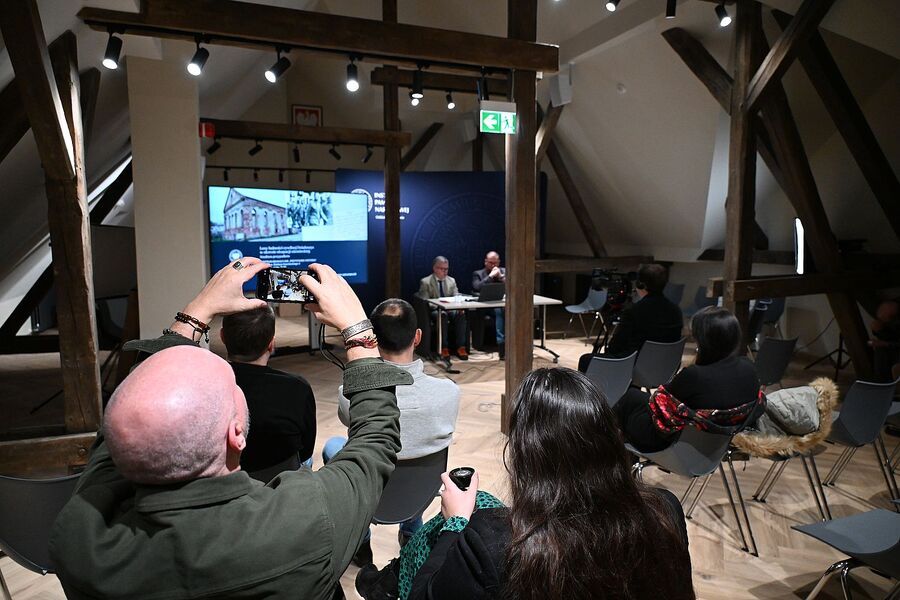 Archiwalna środa w krakowskim oddziale IPN. Prelekcja Alberta Chudzio. Fot. Janusz Ślęzak (IPN)