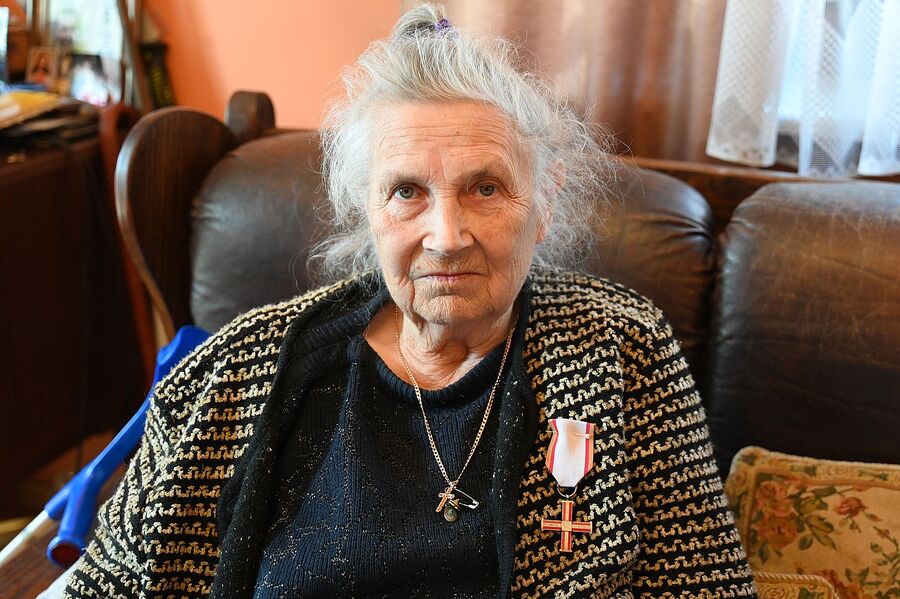 Władysława Żabińska została odznaczona Krzyżem Wolności i Solidarności. Fot. Janusz Ślęzak (IPN)