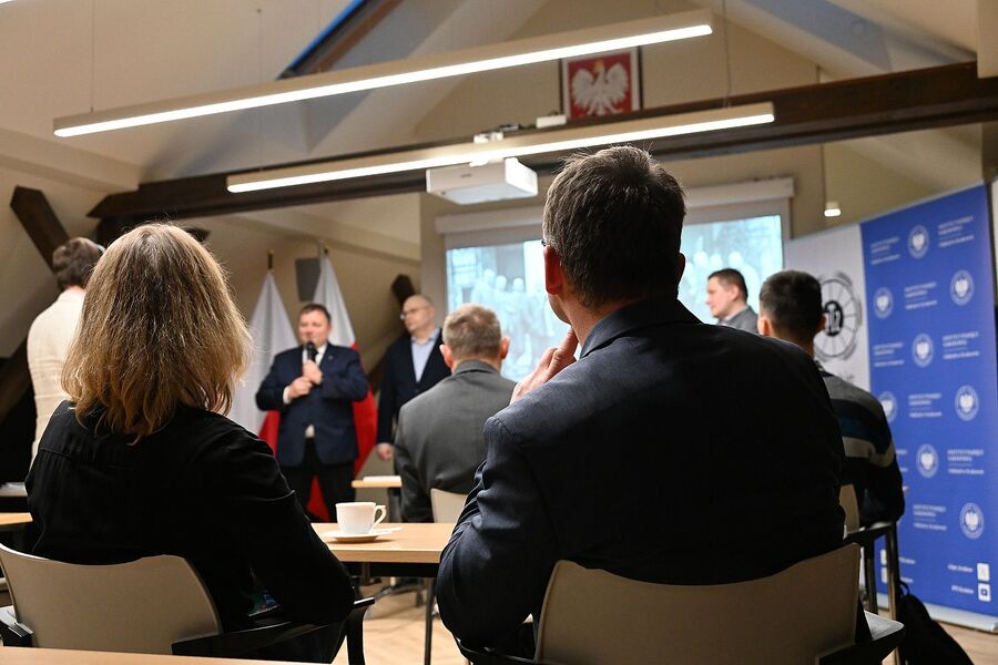 Kraków. Warsztaty w ramach konkursu ziemiańskiego. Fot. Janusz Ślęzak (IPN)