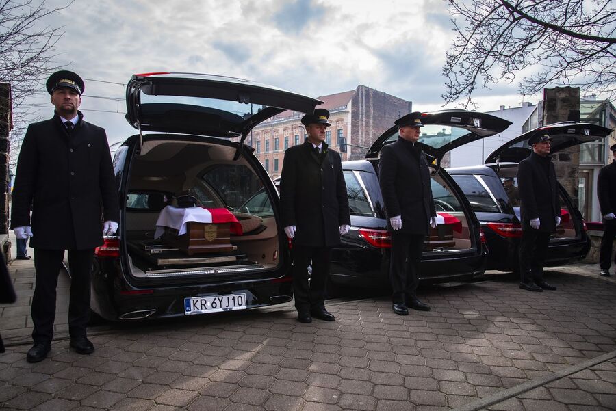 Uroczystości pogrzebowe trzech Żołnierzy Wyklętych w Krakowie. Fot. Agnieszka Masłowska (IPN)