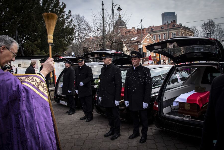 Uroczystości pogrzebowe trzech Żołnierzy Wyklętych w Krakowie. Fot. Agnieszka Masłowska (IPN)